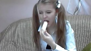 Russian webcam girl Merysimpson eats banana