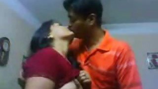 Lubricious Indian nympho lets her lover fondle her well-matured tits
