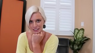 Short-haired slim blonde Catarina gets her cunt smashed