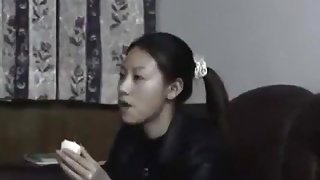 Asian couple makes a sextape in the bedroom