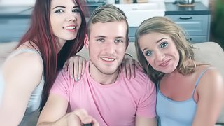 Horny cock loving teen babes share a guy's dick in a threesome