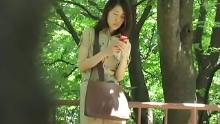 Asian girl scout with not panties got sharked in here