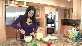 Delightful Sophia Lomeli Goes Really Hardcore In The Kitchen