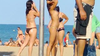Topless Amateurs Beach Spy Cam Video