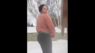 Ass slapping n flashing in the snow :0