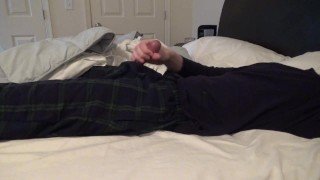 Jerking Off And Cumming Hard In Bed For Hannah -- JohnnyIzFine