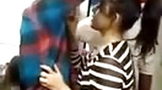 22 lovers Kissing in delhi metro
