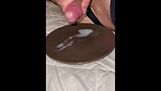 Edging cumshot on a plate. Lunch is ready !
