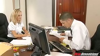 When the meeting is over Sara gets her pussy pounded on his desk
