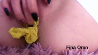 PUSSY EATING YELLOW PANTIES SOLO PLAY TEEN
