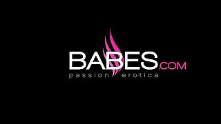 Babes - Locking Lips, Niki Lee Young and Rose