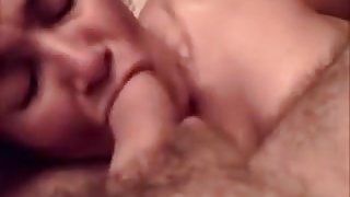 Wife gets jizzed in her mouth after sex