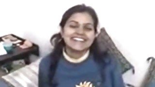 Homemade video - busty Indian teen flaunts her big natural boobs and ass