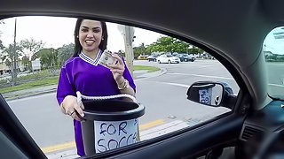 A crazy, chubby girl loves to fuck in the back of a car