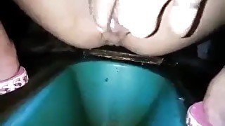 Indian girls Masturbate At Toilet