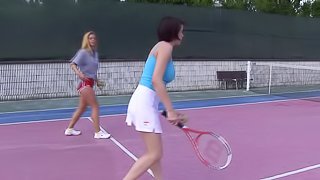 Mesmeric tennis player fall in love with each other and have some fun