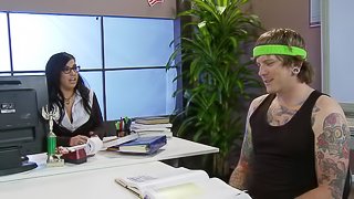 Luscious brunette in glasses gets fucked silly in the office