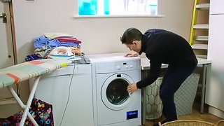 MILF Valentina Ricci does her laundry in her own way that includes a dick