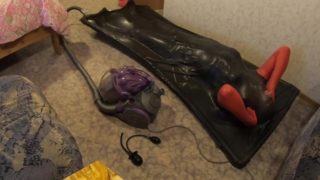 different deflations in the vacbed with gloves