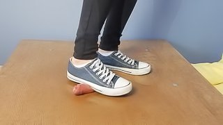 Converse cockcrush and shoejob with cumshot