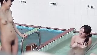 Japanese chicks piss in the swimming pool and have a lot of fun