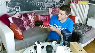 DES VAGINETTES ET ROBOTS MASTURBATEURS QUI PARLENT ! (Msieur jeremy)