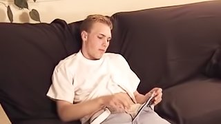 Big Dick Amateur Tye Jerks Off