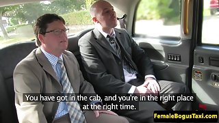Bigtit mature cabbie spitroasted in taxi
