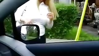 Blowjob in the car (part 1of2)