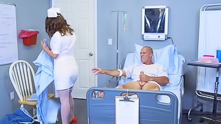 Bootylicious nurse gladly takes the patient's boner into her depths
