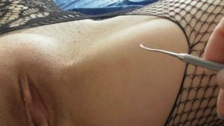 MISTRESS BUBBLE CUTS HER SLAVE WITH SCALPEL ANAL FISTING REAL PAIN REAL DOMINATION FEMDOM