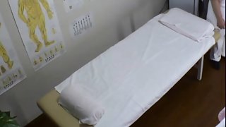 Massage porn with man fingering and dick fucking babe