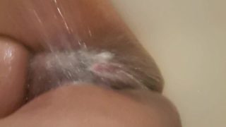 FAT PUSSY CUMS FAST FROM SHOWER HEAD (REAL ORGASM MOANING)