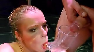 Slutty blonde looks nice with piss on her face