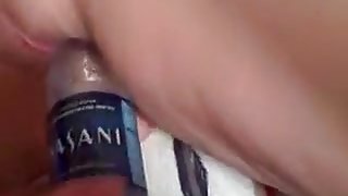 fucking her bald pussy with bottle