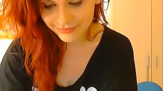 Nice and pretty Webcam Redhead Girl