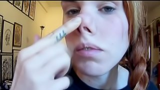 College Camgirl Hot Noseplay