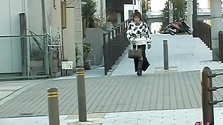 Fanciful oriental woman gets completely stunned during street sharking