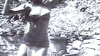 Sheree North makes nice strip show. Retro video.