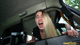 Skinny vixen Elena Vedem pays taxi driver by her tight pussy