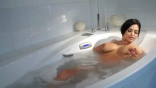 Thick indian girl in bathtub tease