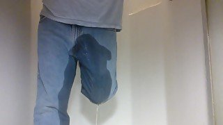 Pissing Jeans running from the garden