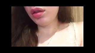 Innocent teen girl masturbates  🤫🤒 - 18 years old girl first time touching herself