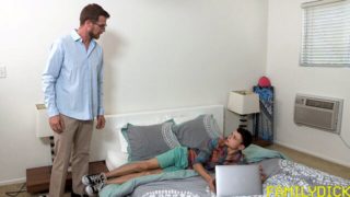 Austin Xanders and Alex Killian turn the tables in a family vid