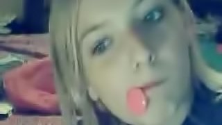 Homemade video of the blonde babe filming her masturbation