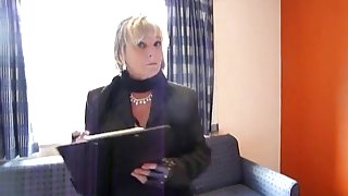 Granny Jasmine Gives A Oral Sex In A Motel