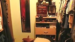 Amateur Asian granny closet cam