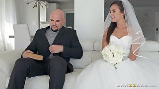 Bride Kelsi Gets Fucked By Long Dick Of JMac
