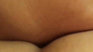 Lesbianas calientes frotan sus clitoris para terminar en squirt