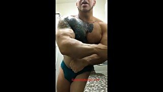 Bodybuilder Protector, muscle worship, bouncing his huge chest